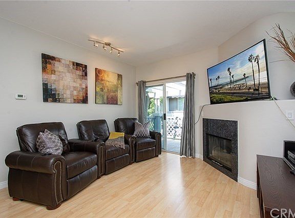 4th image of 35 Carlsbad Ln