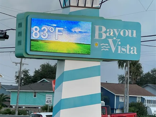 6 Herring Dr, Bayou Vista, TX 77563