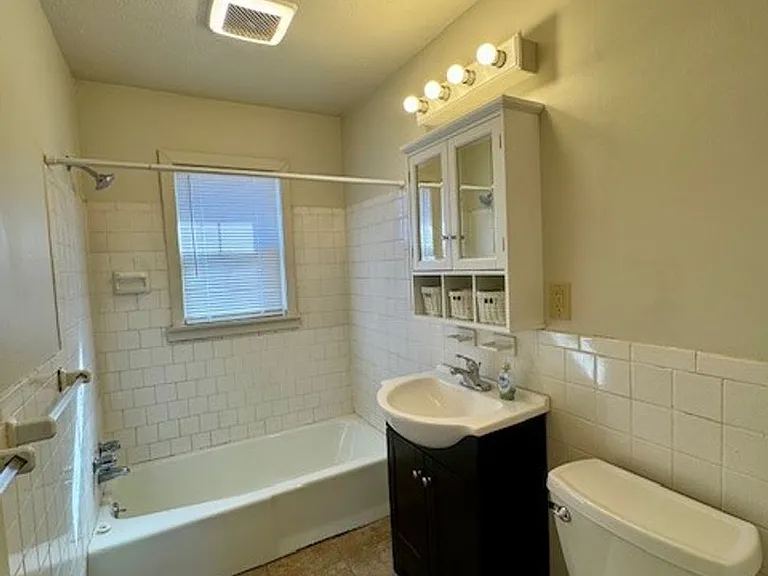 414 Bruce St #2 — Photo 9