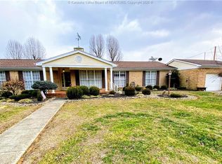 771 Poplar Heights Rd, Point Pleasant, WV 25550