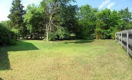 3rd image of 521 Bluewater Dr
