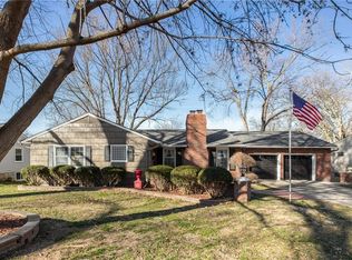 6720 W 66th St, Overland Park, KS 66202