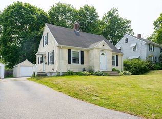 91 Sanford Ave, Somerset, MA 02726