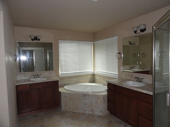 4th image of 20605 95th Avenue Ct E