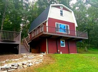 22 Presley Ln, Kearneysville, WV 25430