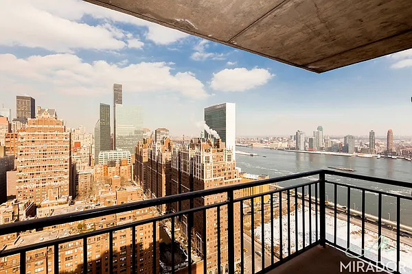 Rented by Mirador Real Estate | media 5