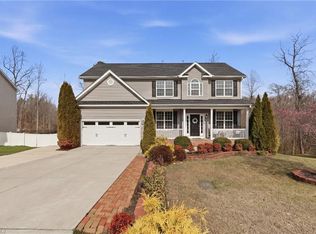 467 Mahogany Dr, Thomasville, NC 27360