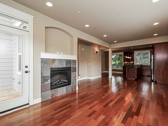 3rd image of 9402 SE Causey Ave