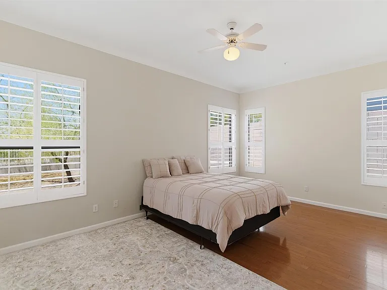 15806 N 107th Pl — Photo 13