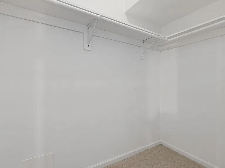 1261 River Oaks Dr — Photo 22