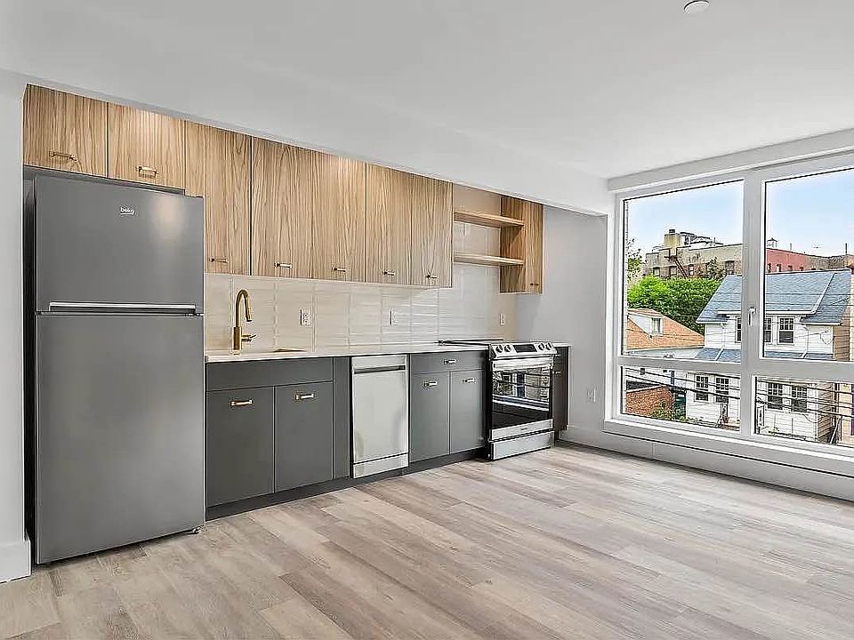 1st image of 3333 Giles Pl #112B