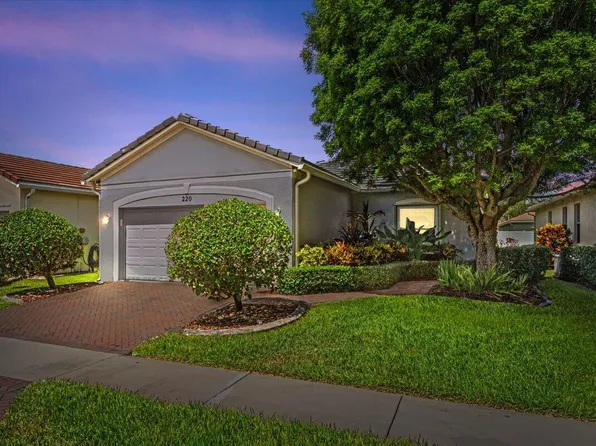 220 SW Manatee Springs Way, Port Saint Lucie, FL 34986