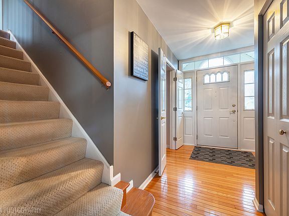 3rd image of 621 Kirkland Dr