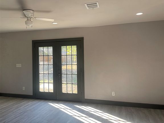 4th image of 133 Darien Dr