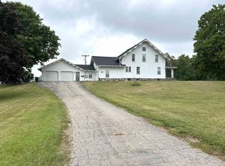 5821 E Cole Rd, Bancroft, MI 48414