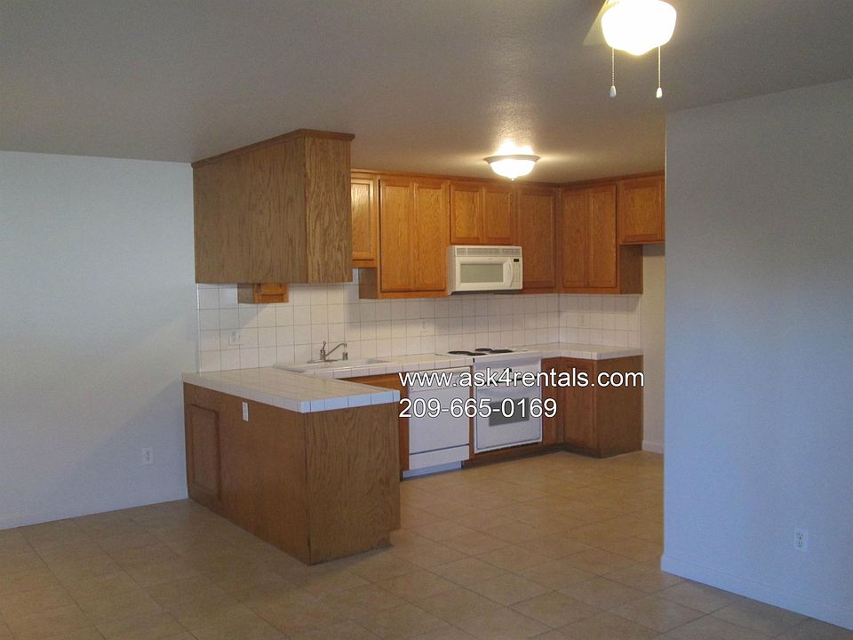 2nd image of 433 N Walnut Ave