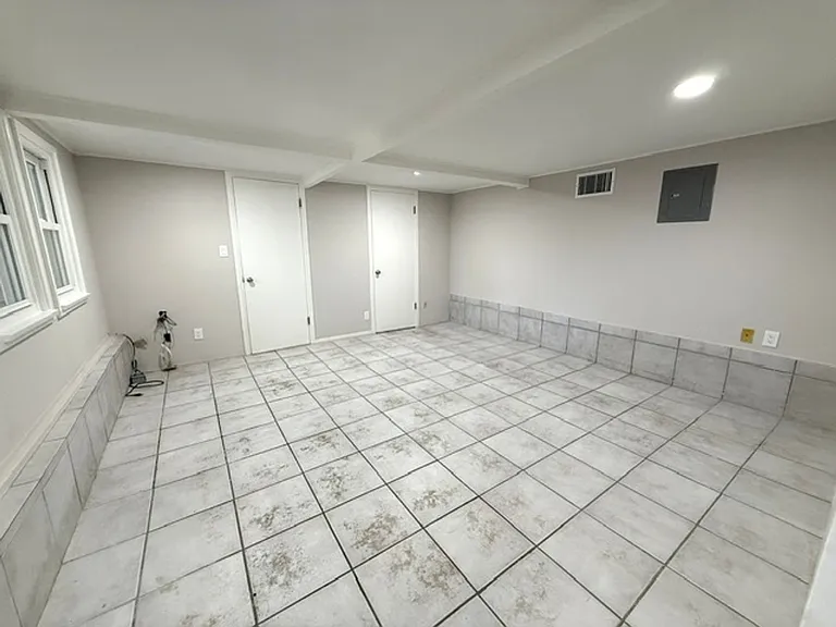 4907 Ocean View Blvd — Photo 19