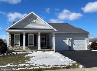 19 Exeter Ln, Lewistown, PA 17044