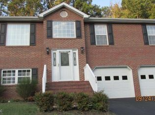 4175 Daugherty Rd, Salem, VA 24153