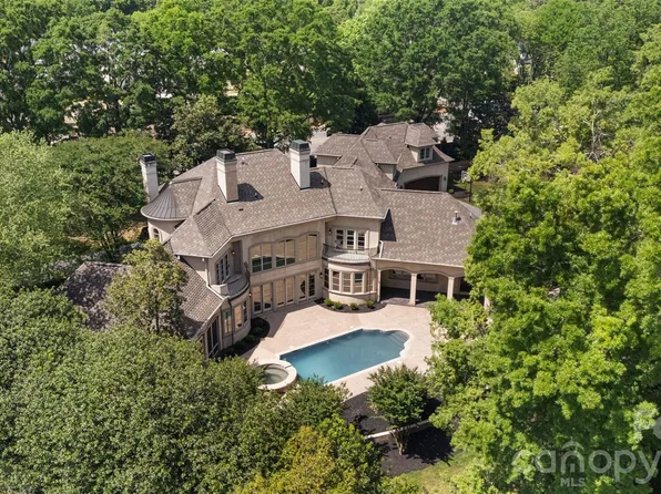 8600 Fairview Rd, Charlotte, NC 28226