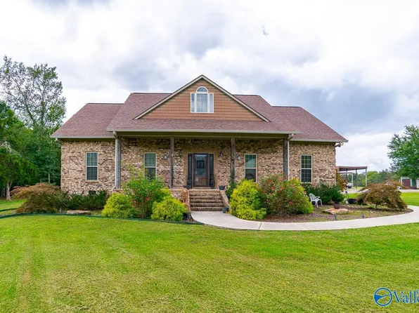 2809 Eva Rd, Falkville, AL 35622