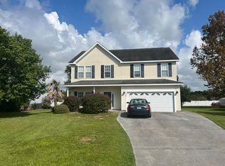 208 Hickory Shores Dr, Newport, NC 28570