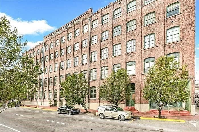 1st image of 1107 S Peters St APT 113