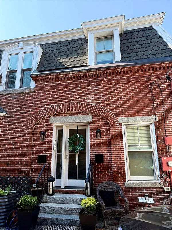 1 bed, 1.0 bath, 900 sqft, $2,800 — Photo 1