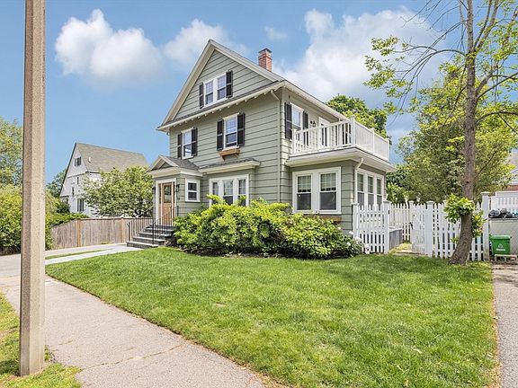 2nd image of 59 Crest St
