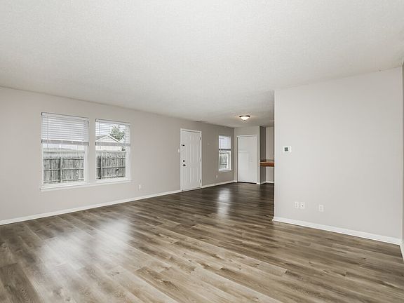5th image of 2371 Summerwood Ln