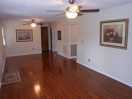 5th image of 65 Apricot Ln