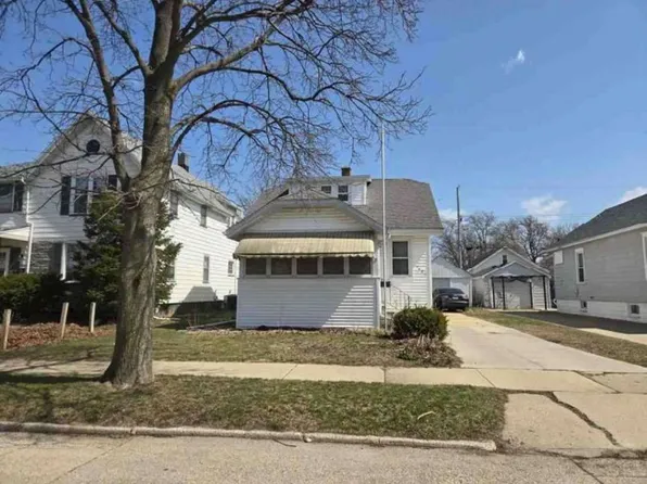 7607 15th Ave, Kenosha, WI 53143