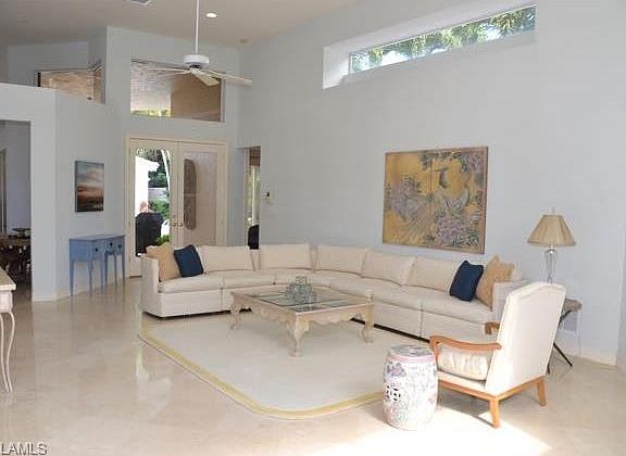 4th image of 7910 Cocobay Dr
