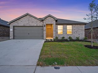 401 Drowsy Water Trl, Fort Worth, TX 76131