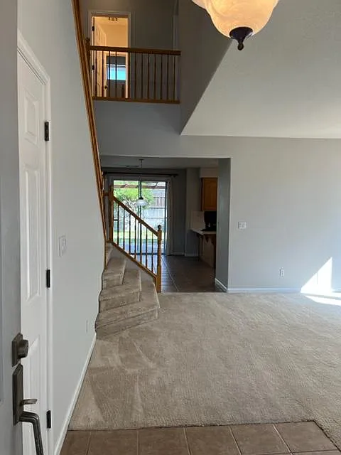 729 Wynyard Cir — Photo 4