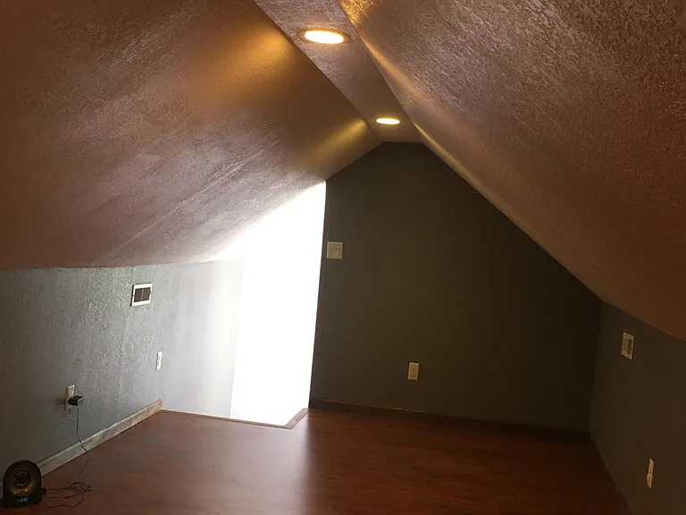 4401 Walker Ave — Photo 17