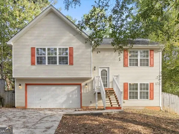 3336 Creekwood Dr, Rex, GA 30273