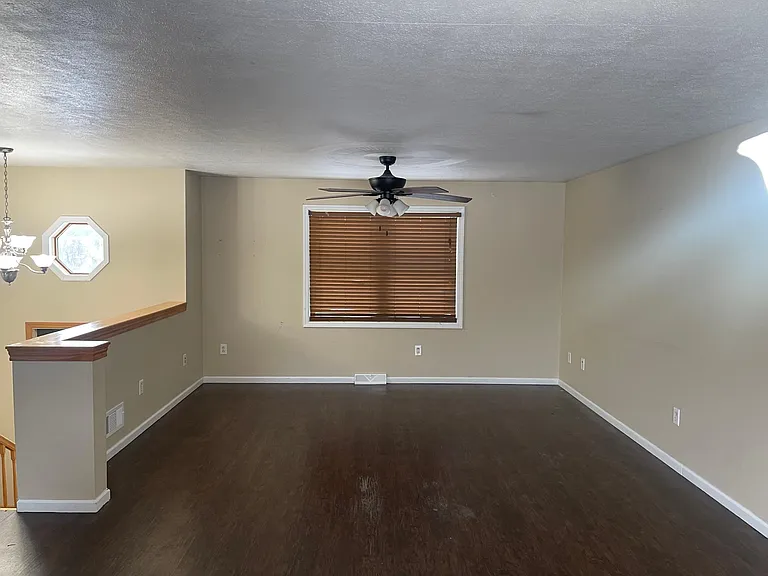 510 Madison Dr — Photo 4