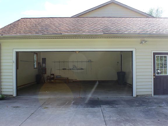 2 car Attached Garage