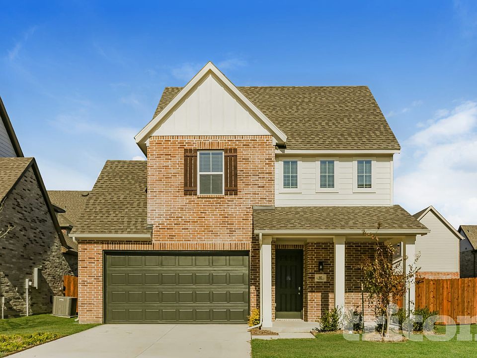 1st image of 302 Lincoln Meadows Cir