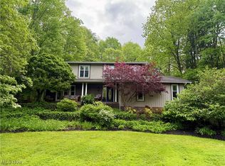 15217 Fox Run, Chagrin Falls, OH 44022