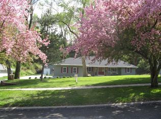251 Elliott St, Council Bluffs, IA 51503