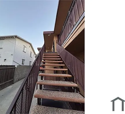 5192 W 20th St #6 — Photo 8