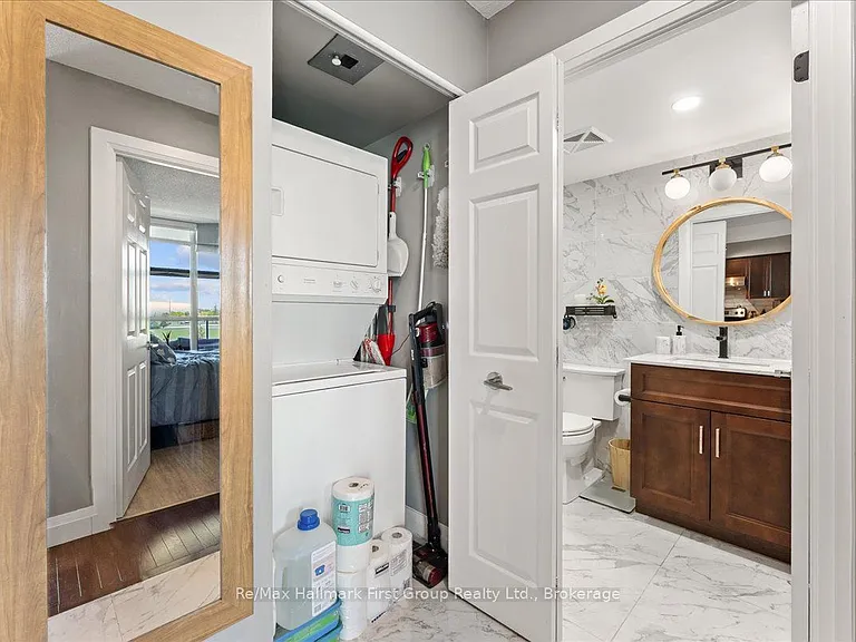 340 Watson St W #416 — Photo 16