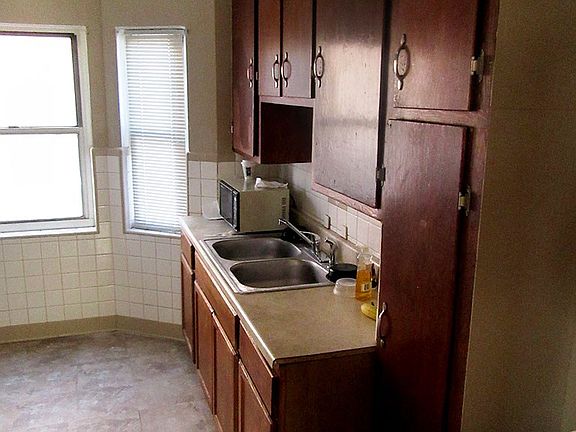 5th image of 15409 Bringard Dr