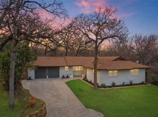 608 W Redbud Dr, Hurst, TX 76053