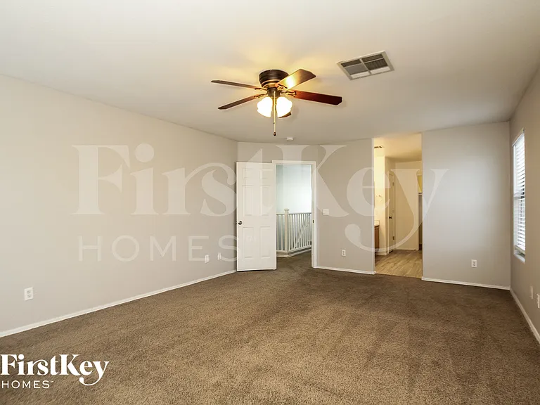 18039 N 89th Dr — Photo 9