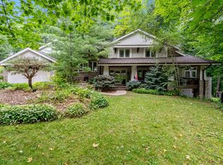 5490 Ridgewood Cv, Mound, MN 55364