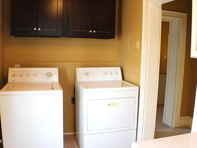 924 Maryland Ave #F — Photo 12