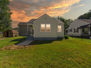 201 Brook Ave, Suffolk, VA 23434